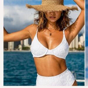 Kenny Flowers Watercolors Santorini Bikini Top, Size S